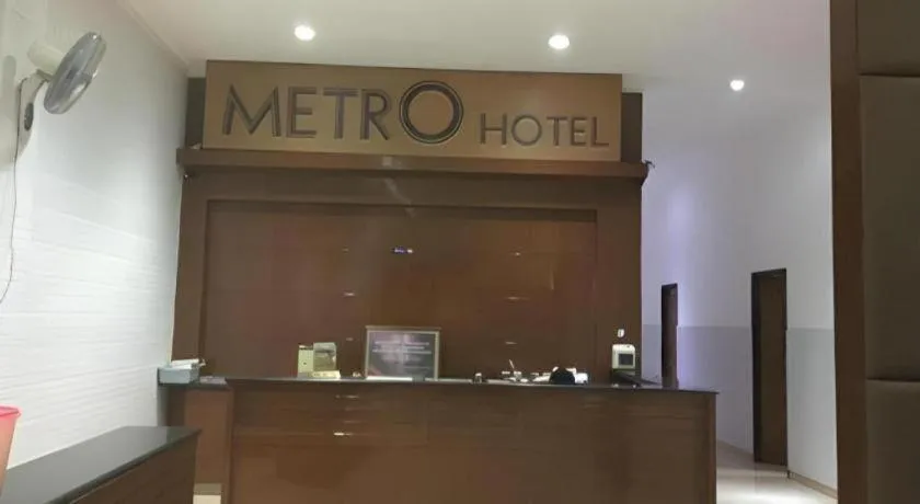 Metro Hotel