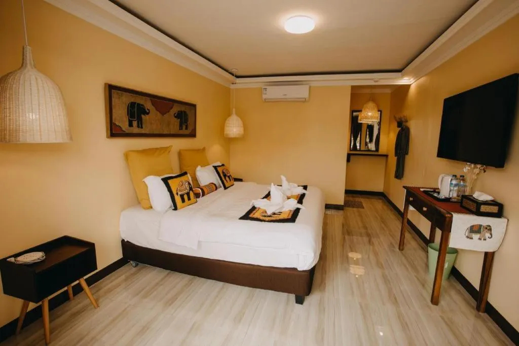 Bed in Keep Diving Resort Bohol