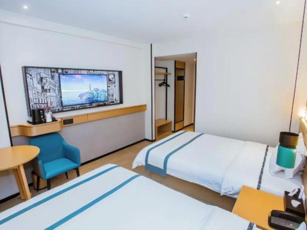 Bed in City Comfort Inn Sanya Sanya Bay Walking Street