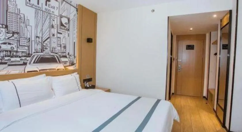 Bed in City Comfort Inn Sanya Sanya Bay Walking Street