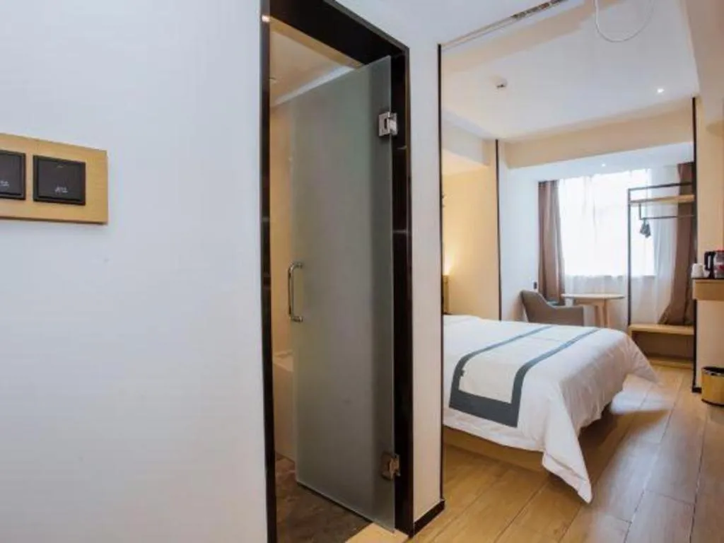 Bed in City Comfort Inn Sanya Sanya Bay Walking Street