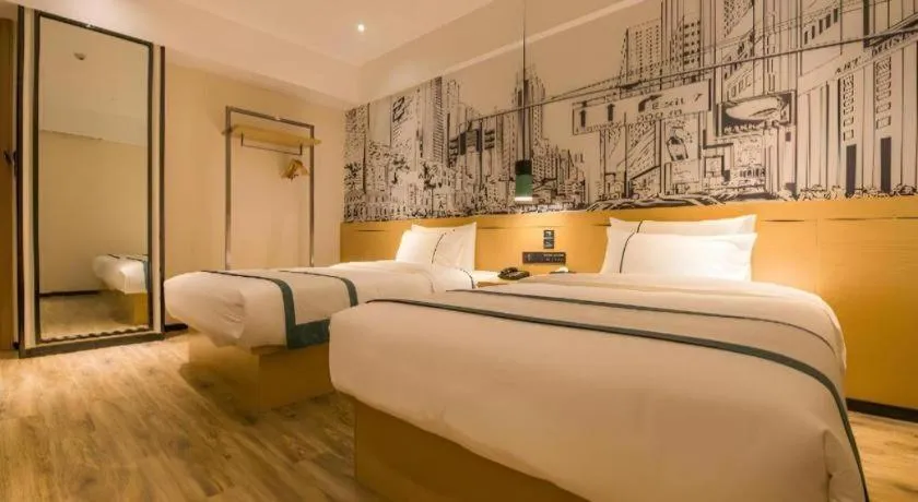 Bed in City Comfort Inn Guiping Xishan