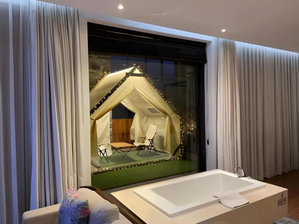 The Classic by Hotelone