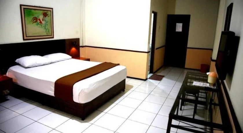 Bed in Hotel Augusta Jakarta