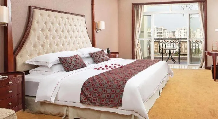 Bed in Country Garden Phoenix Hotel Chizhou Jiuhua Mountain