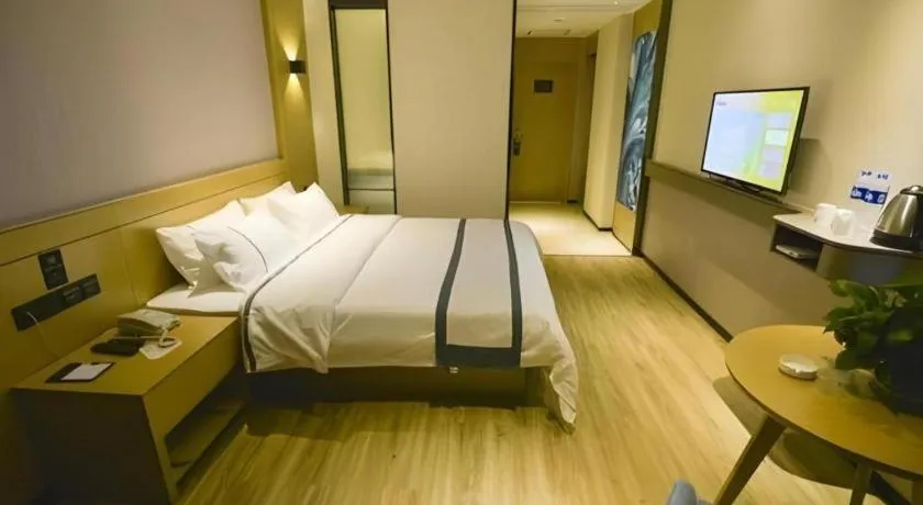 Bed in City Comfort Inn Dangtu High Speed East Railway Station RT-Mart