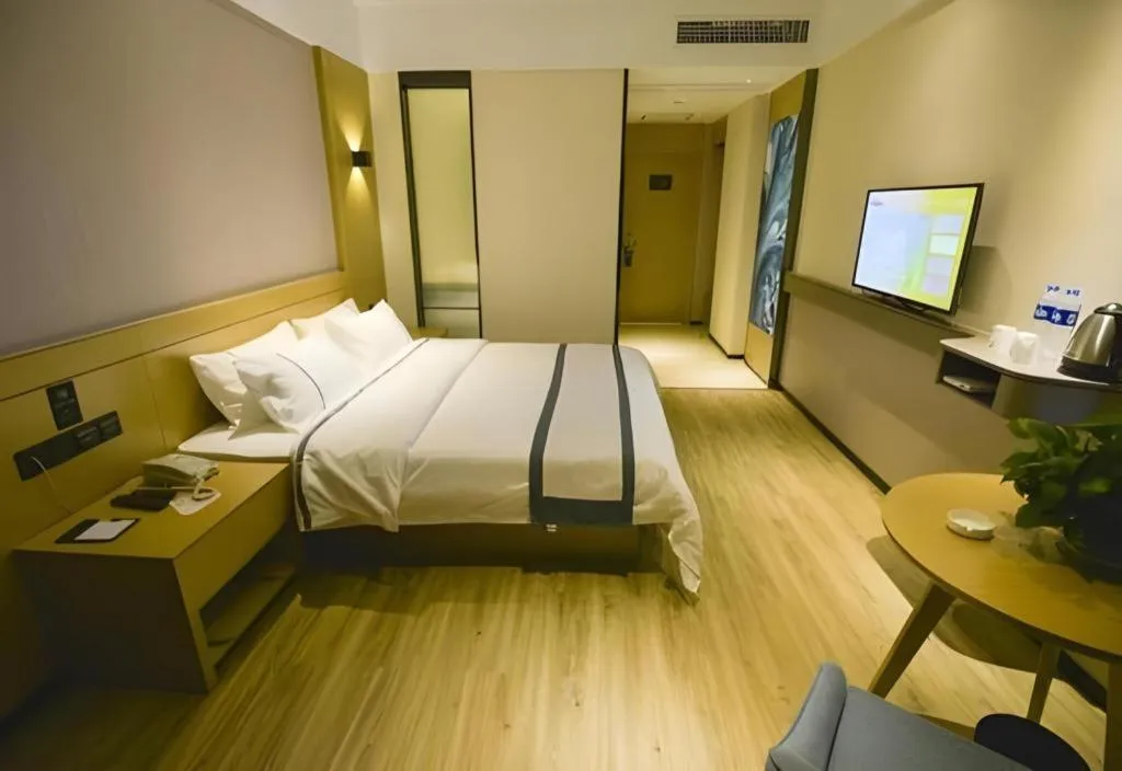 Bed in City Comfort Inn Dangtu High Speed East Railway Station RT-Mart