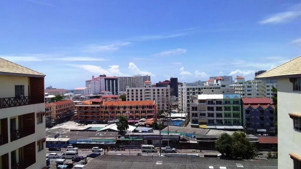 Phuphaya Resort Pattaya