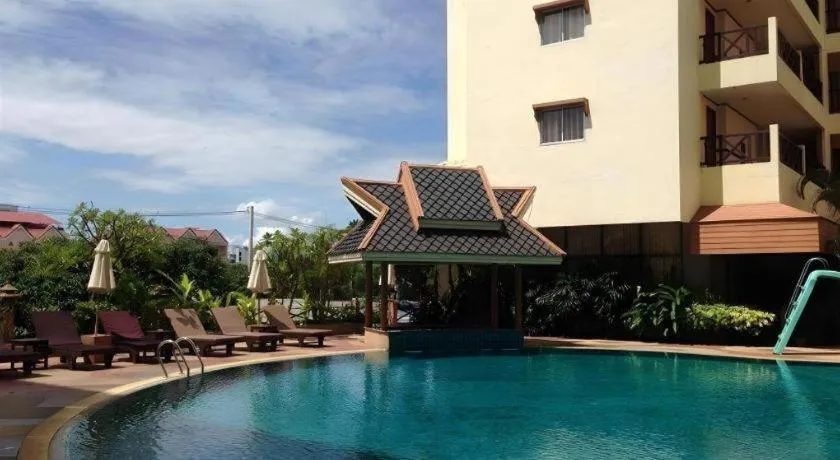 Phuphaya Resort Pattaya