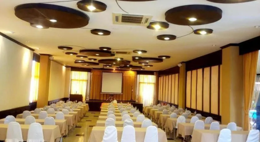 Phuphaya Resort Pattaya