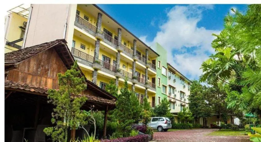 Lotus Bandung Hotel, Cafe, and Meeting Place