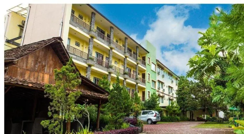 Lotus Bandung Hotel, Cafe, and Meeting Place