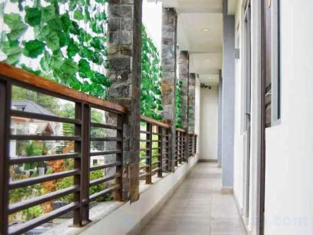 Lotus Bandung Hotel, Cafe, and Meeting Place