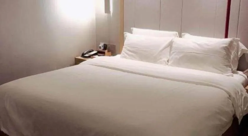 Bed in Lavande Hotel Shanghai Railway Station Branch