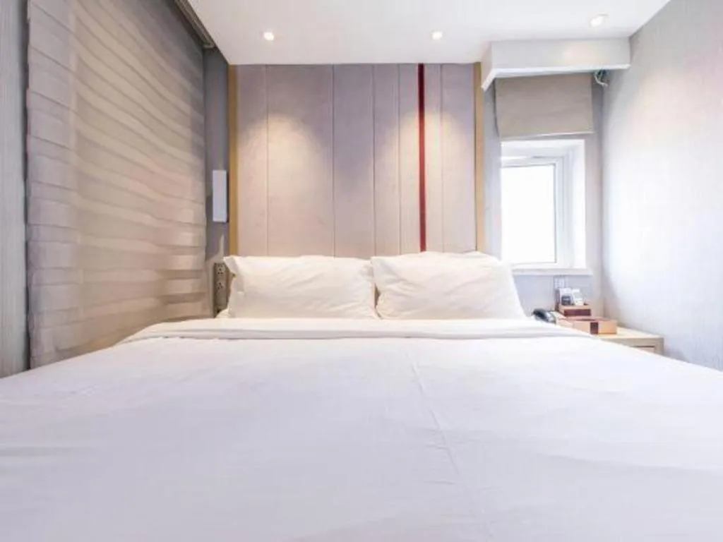 Bed in Lavande Hotel Shanghai Railway Station Branch