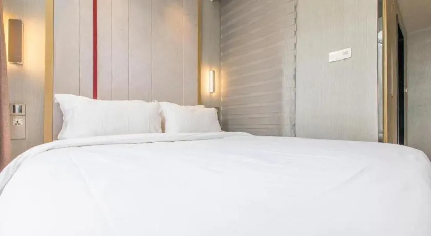 Bed in Lavande Hotel Shanghai Railway Station Branch