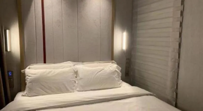 Bed in Lavande Hotel Shanghai Railway Station Branch