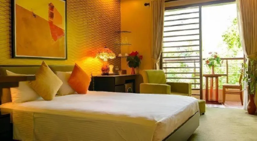 Bed in Artisan Boutique Hotel