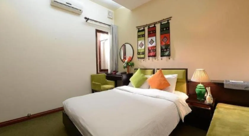 Bed in Artisan Boutique Hotel