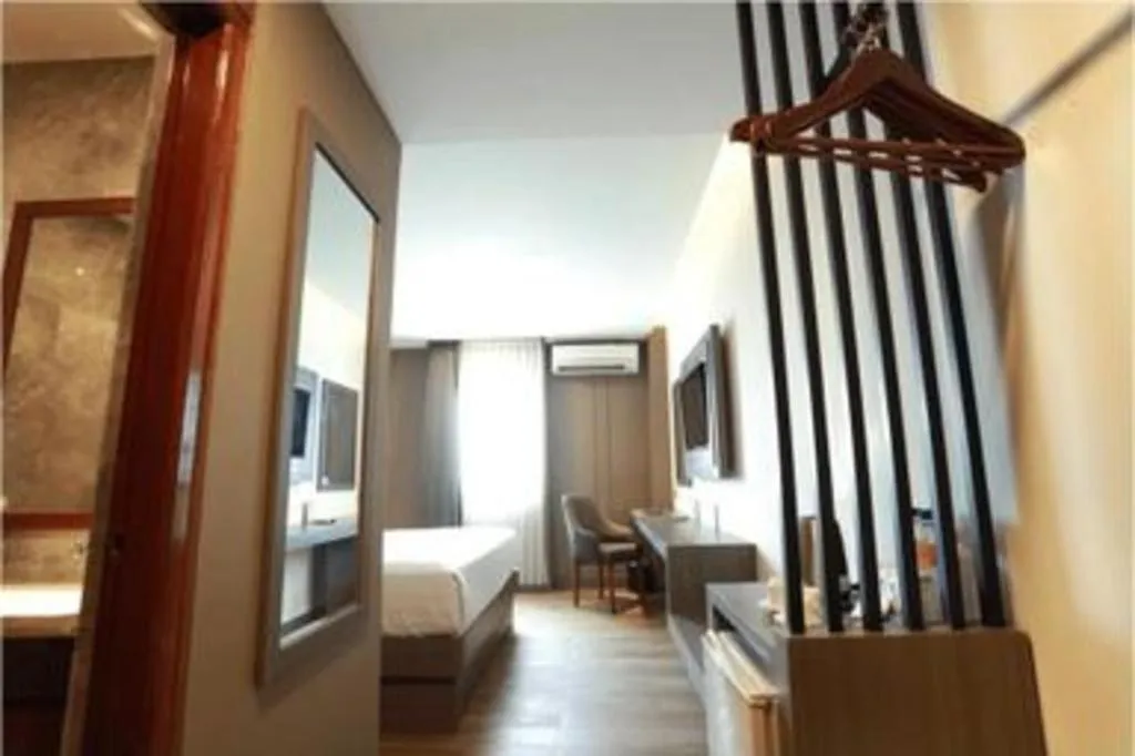 Bed in Plaza Hotel Tegal