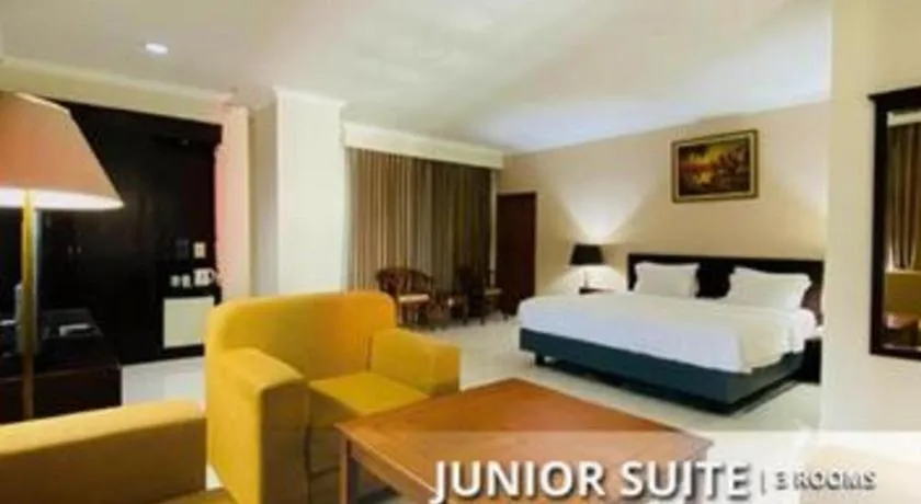 Bed in Plaza Hotel Tegal