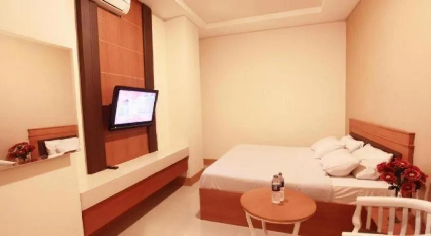 Bed in Plaza Hotel Tegal