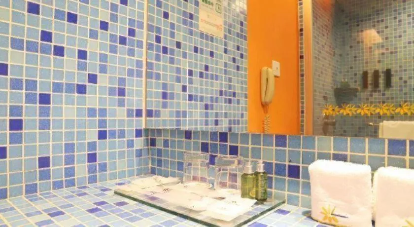 Golden Sea View Hotel Haikou