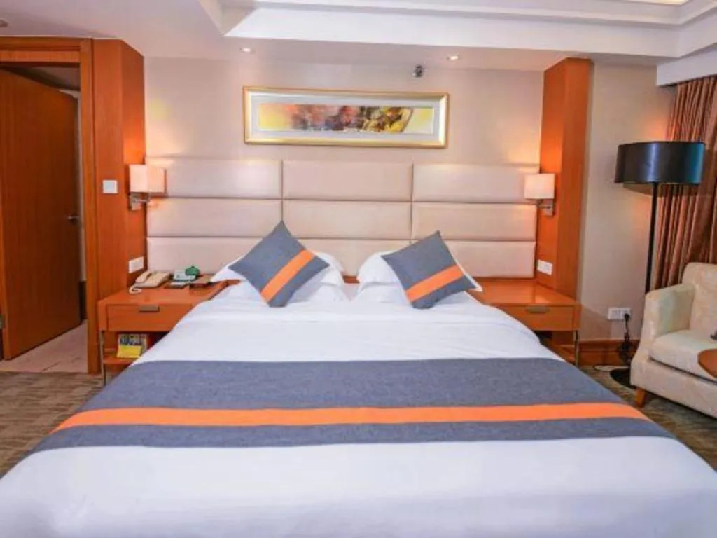Bed in Golden Sea View Hotel Haikou
