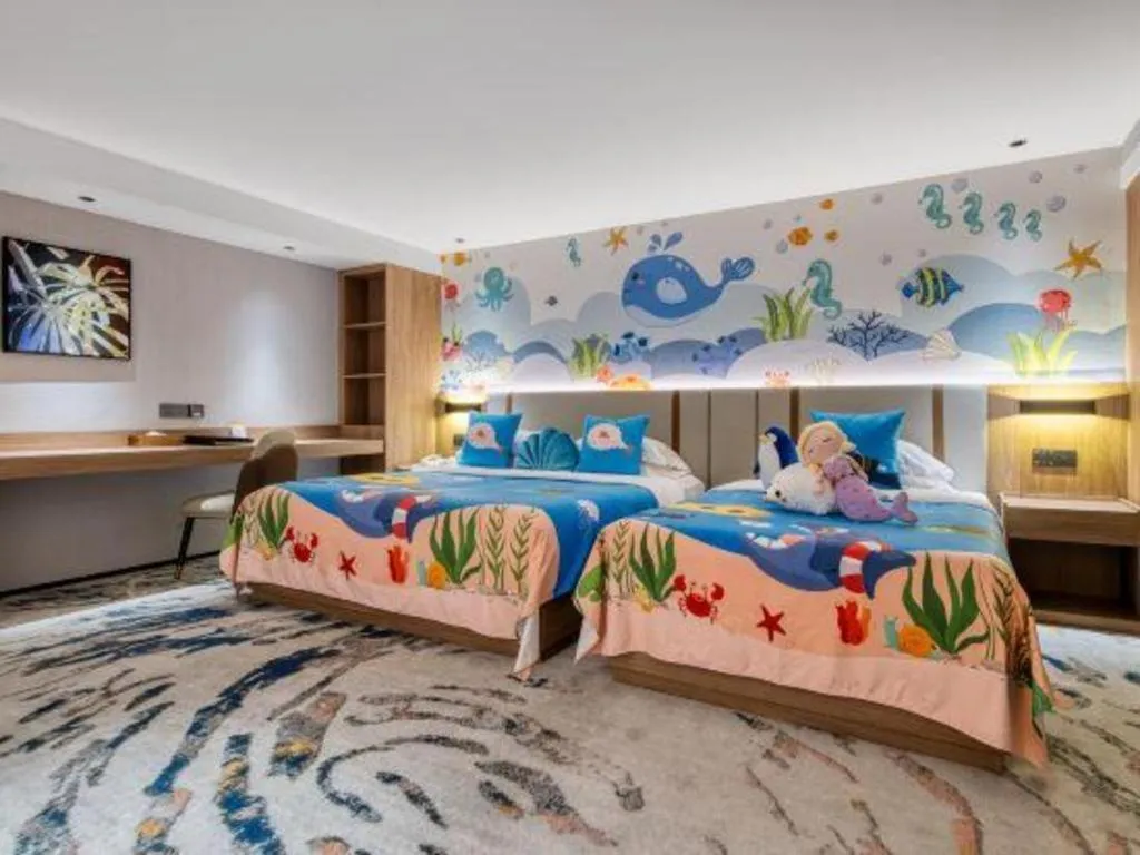 Bed in Golden Sea View Hotel Haikou