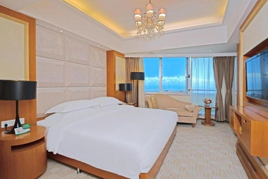 Bed in Golden Sea View Hotel Haikou