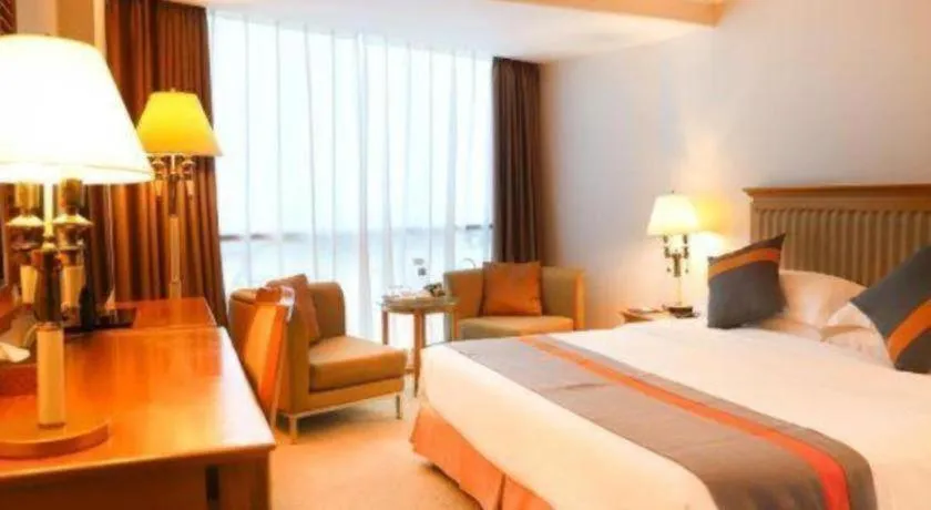 Bed in Golden Sea View Hotel Haikou