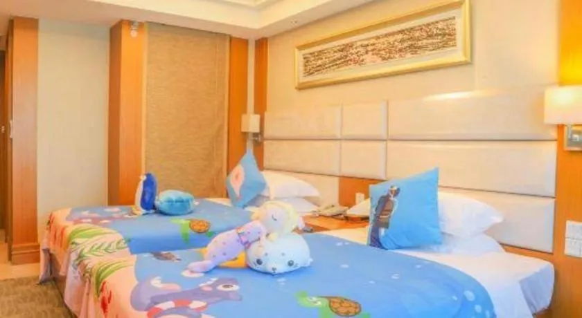 Bed in Golden Sea View Hotel Haikou