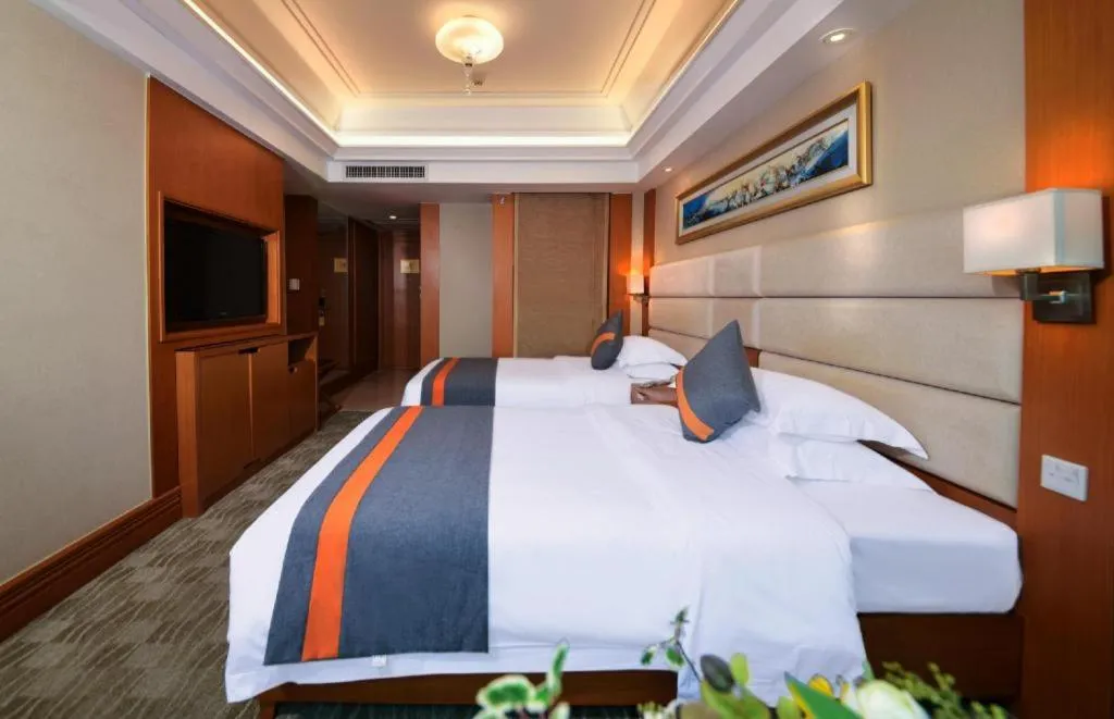 Bed in Golden Sea View Hotel Haikou