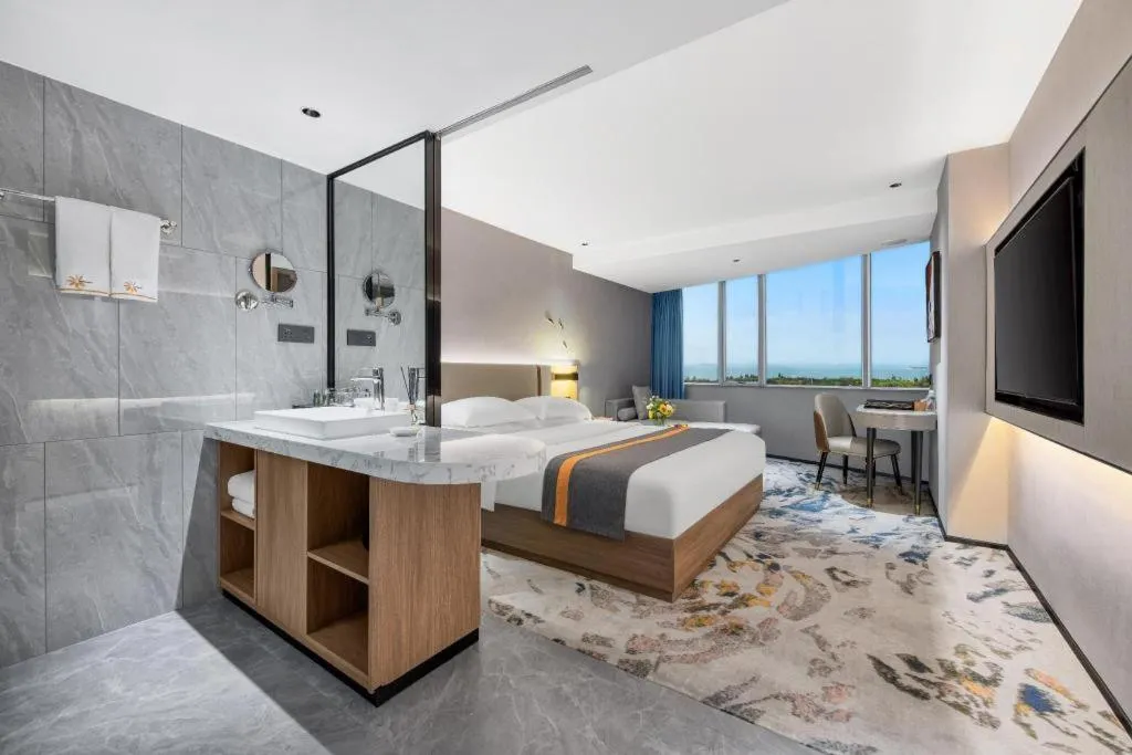 Bed in Golden Sea View Hotel Haikou