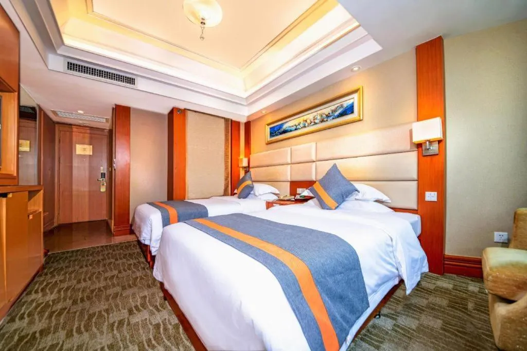 Bed in Golden Sea View Hotel Haikou