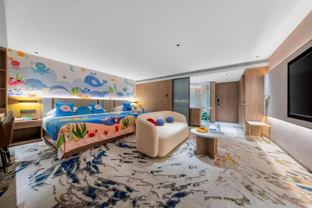 Bed in Golden Sea View Hotel Haikou