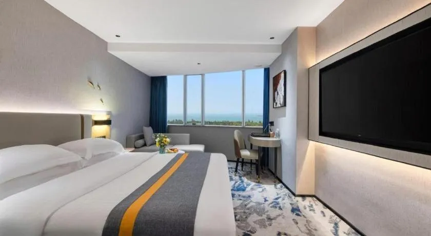 Bed in Golden Sea View Hotel Haikou