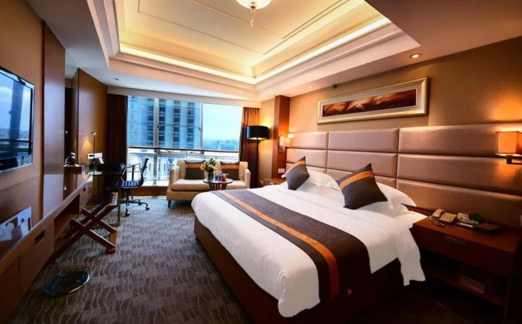 Bed in Golden Sea View Hotel Haikou