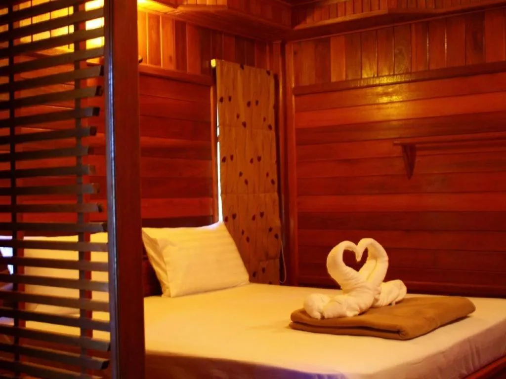 Bed in Sabai Ez Hotel