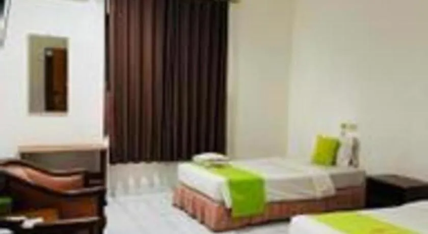 Bed in Hotel Huswah Airport