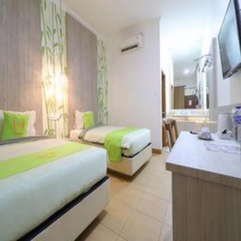 Bed in Hotel Huswah Airport