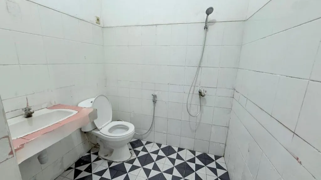 Hotel Huswah Airport