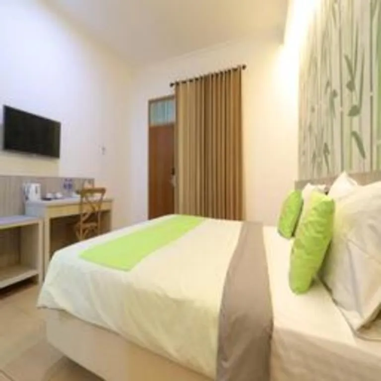 Bed in Hotel Huswah Airport