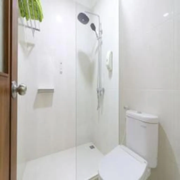 Hotel Huswah Airport