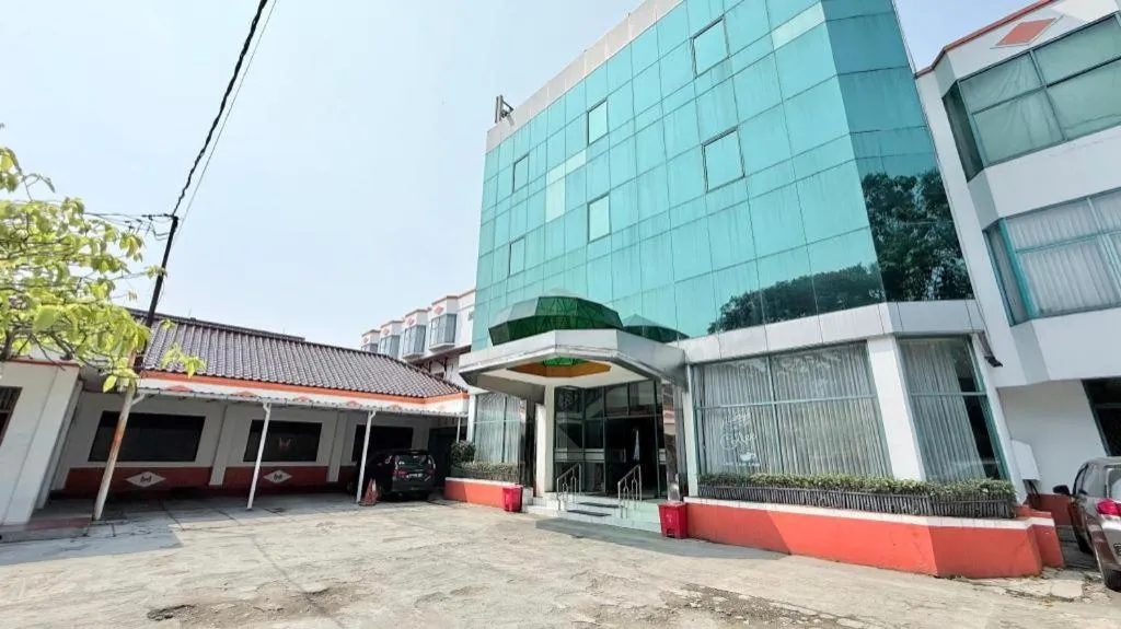 Hotel Huswah Airport