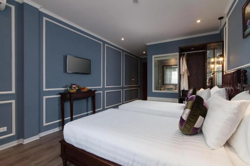 Bed in Ha Noi Crystal Pearl Hotel