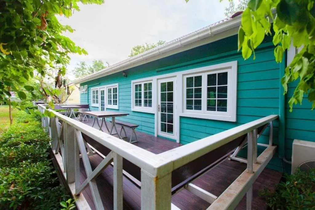 Varee Valley Resort and Restaurant