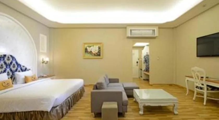 Bed in Sahira Hotel Pakuan