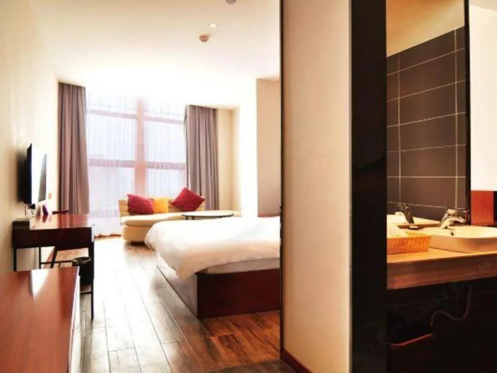 Bed in Hangzhou Berman Hotel