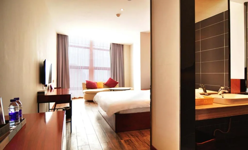 Bed in Hangzhou Berman Hotel